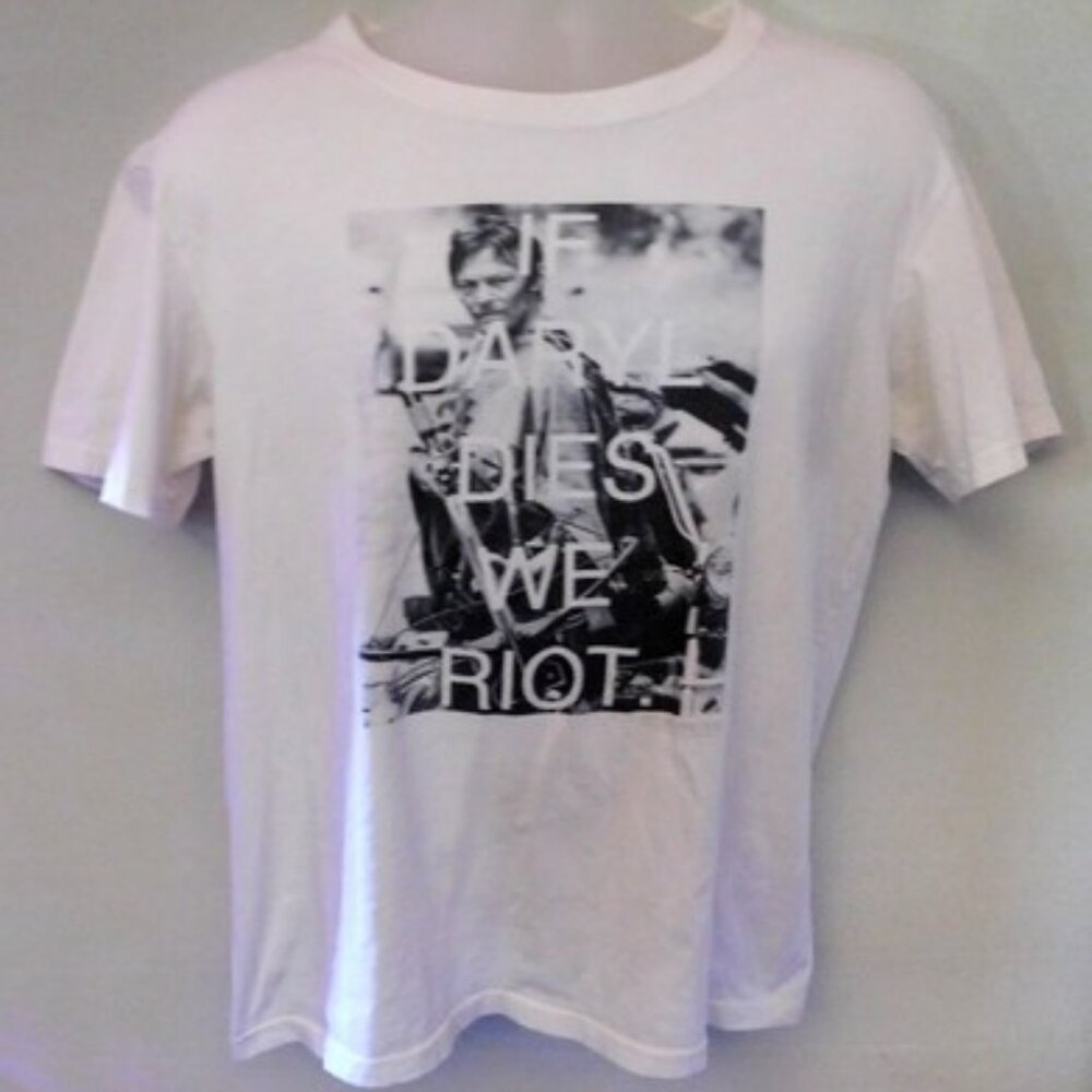 Walking Dead - If Daryl Dies We Riot Large T-Shirt - Nice condition!